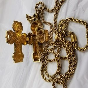 The vatican library collection crusifix locket